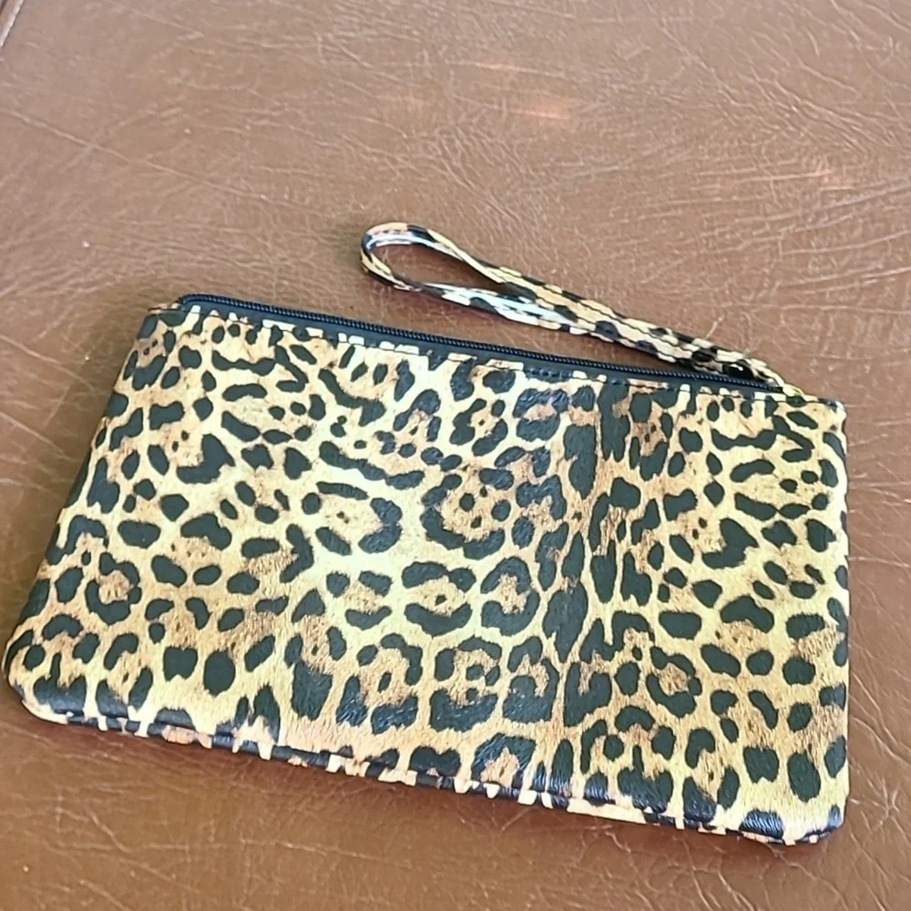 Leopard Print Clutch‎ with Wrist Strap